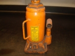 Bottle Jack
